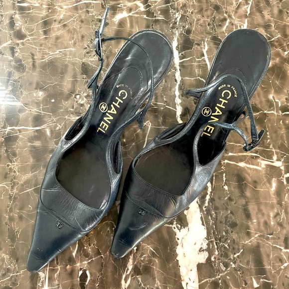 CHANEL Shoes - Chanel Navy Classic Slingback Kitten Heels